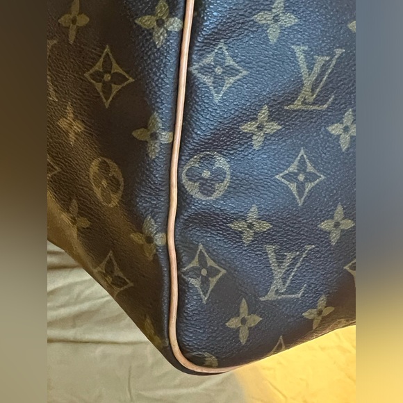 Lous Vuitton Keepall 60 with dust bag. - Picture 14 of 16